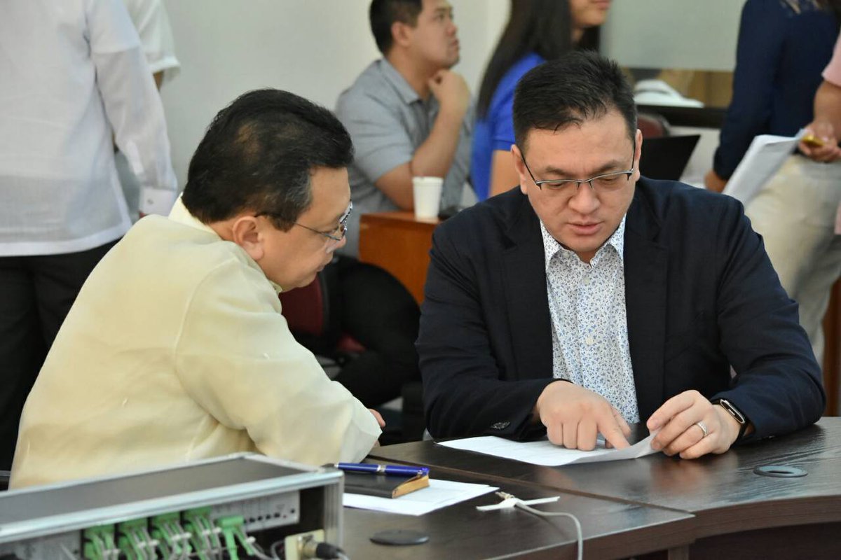 strikerevilla's tweet photo. Magandang Araw!

DepEd Consultation Meeting with Usec @alainpascua and Asec @kuyatoni_umali 

#ParaSaBayan 
#StrikeSaSerbisyo https://t.co/rYz3X4W1xm