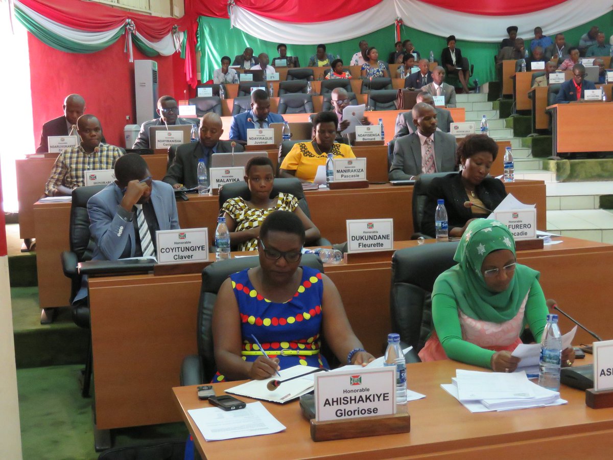 nshingamateka's tweet image. 2 #Burundi....international (OFID) relatif au #projetd&apos;aménagementetdebitumage de la route nationales N°16,BURUNDI-MAHWA-GITEGA Phase 1:...