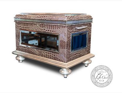 TheLifeChest's tweet photo. The #LifeChest - its #beauty, quality, and the ability to be passed down through generations is what sets us apart. #Heirloom #Decorideas https://t.co/O20ieqJMhq