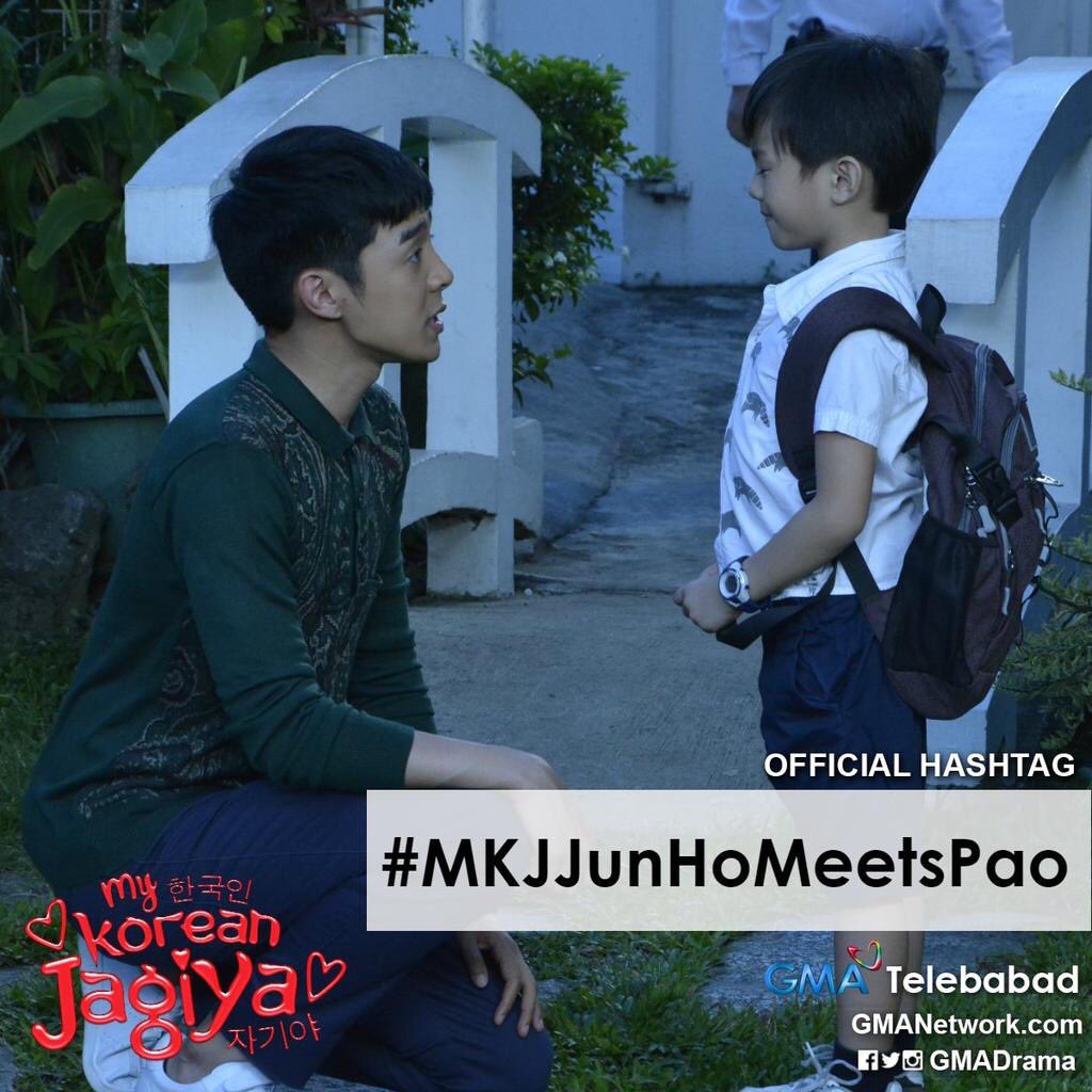 alexander_0729's tweet photo. TONIGHT! #MKJJunHoMeetsPao 💁🏻‍♂️👦🏻 Awkward~~ Wonder if Junho would get along with this little Pao. Do u think they'll get along?? https://t.co/yN12a3MN0C