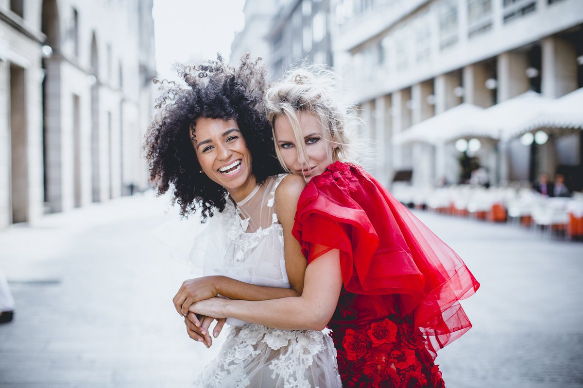 Support other women. It takes nothing away from you. 
#bettytran #girlboss