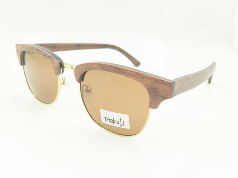 AwAccessories's tweet photo. Wooden man sunglasses on sale! https://t.co/8LcI7XenvM