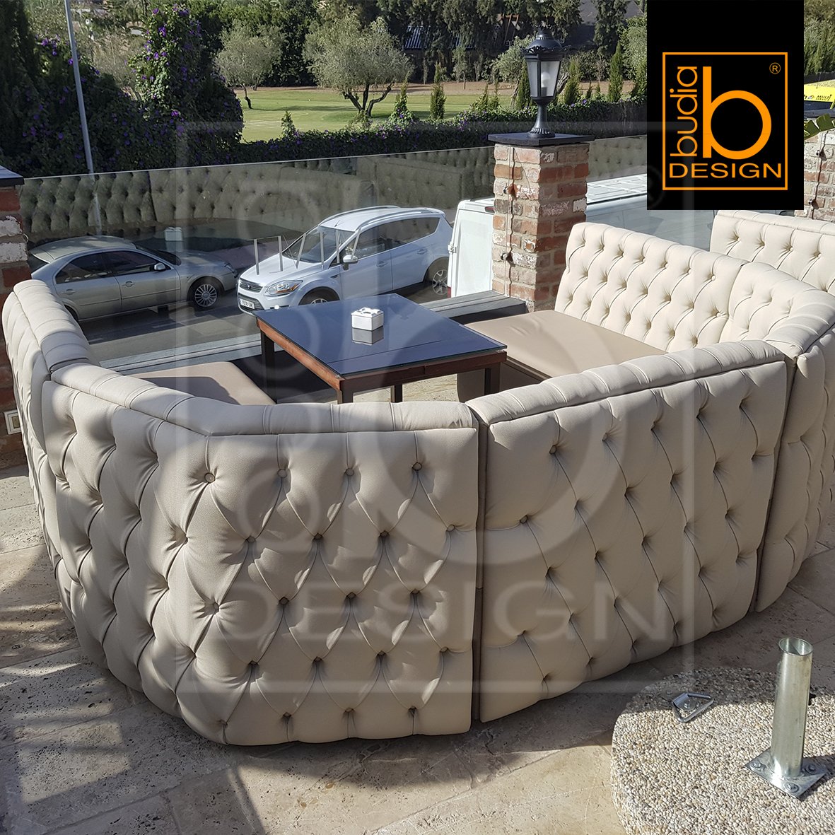 budiadesign's tweet photo. ✨Espectacular terraza en Velvet Marbella✨
Instalados estos nuevos sofás 😍
Elegancia, diseño y estilo en tonos beige con capitoné.

#Marbella https://t.co/xRnf500wvu