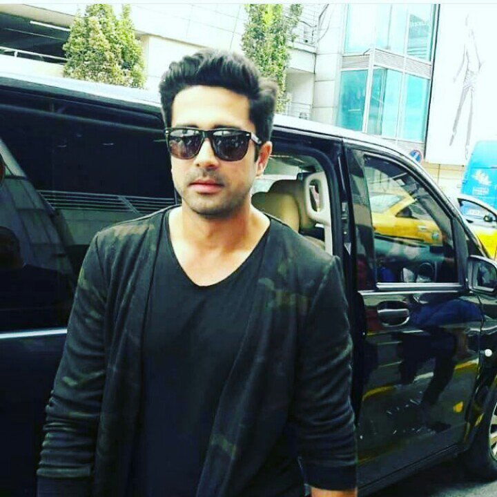 AvinashFC's tweet image. Handsome in Black @avinashsachdev4