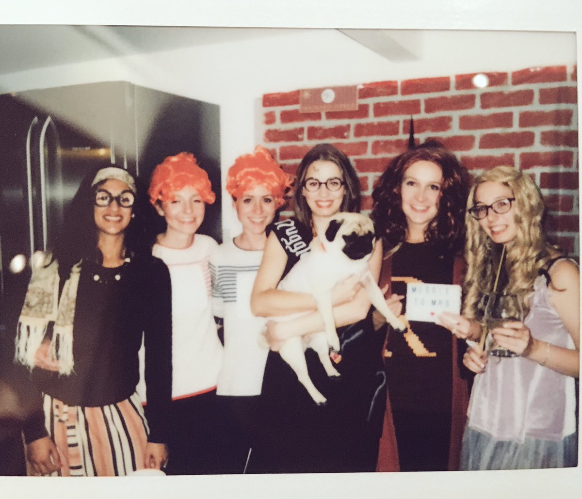Bethahealey's tweet photo. Happy #Hen Lydia #cluckcluck #muggletomrs https://t.co/n6soS3964p