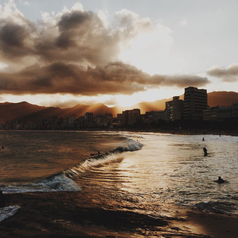 Myplanetearth2's tweet photo. Ipanema Beach, Brazil#nature#beauty#photo#peace#World#planetearth https://t.co/3BOXHAF4Pc