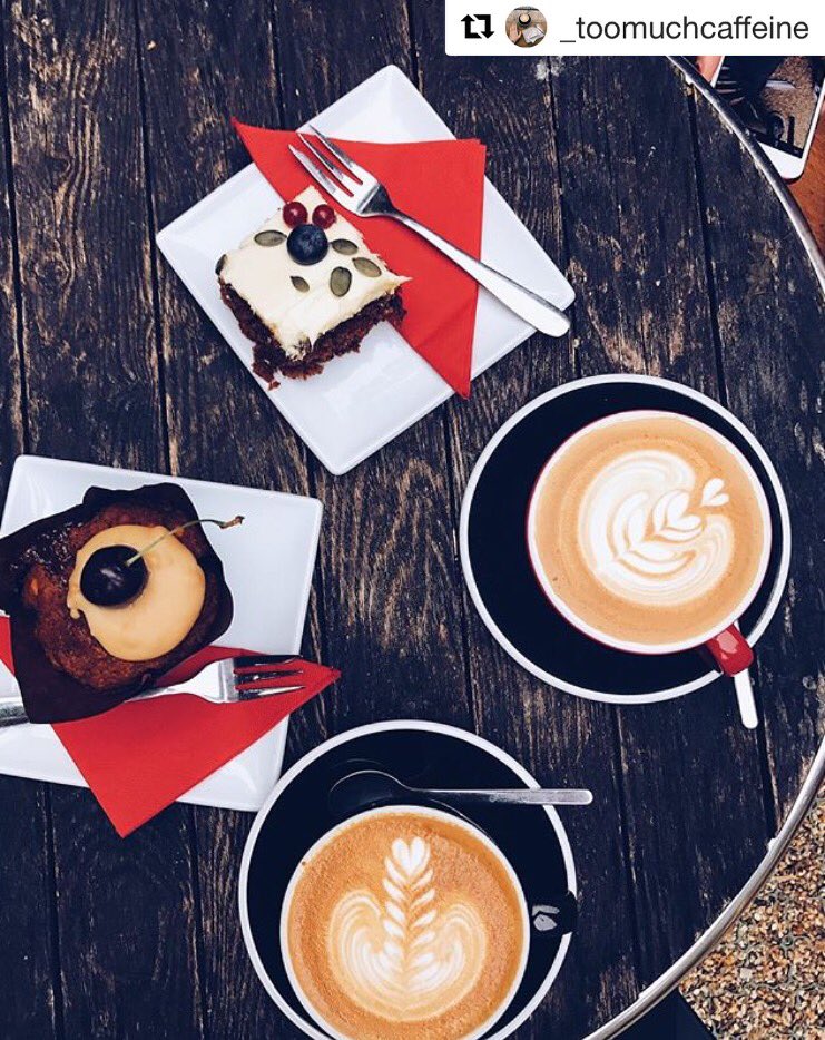 No matter what time it is, coffee and cake will always be a top combo. 
📷: @_toomuchcaffeine