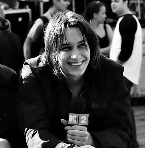 Happy Birthday to the man Julian Casablancas

Iconic  