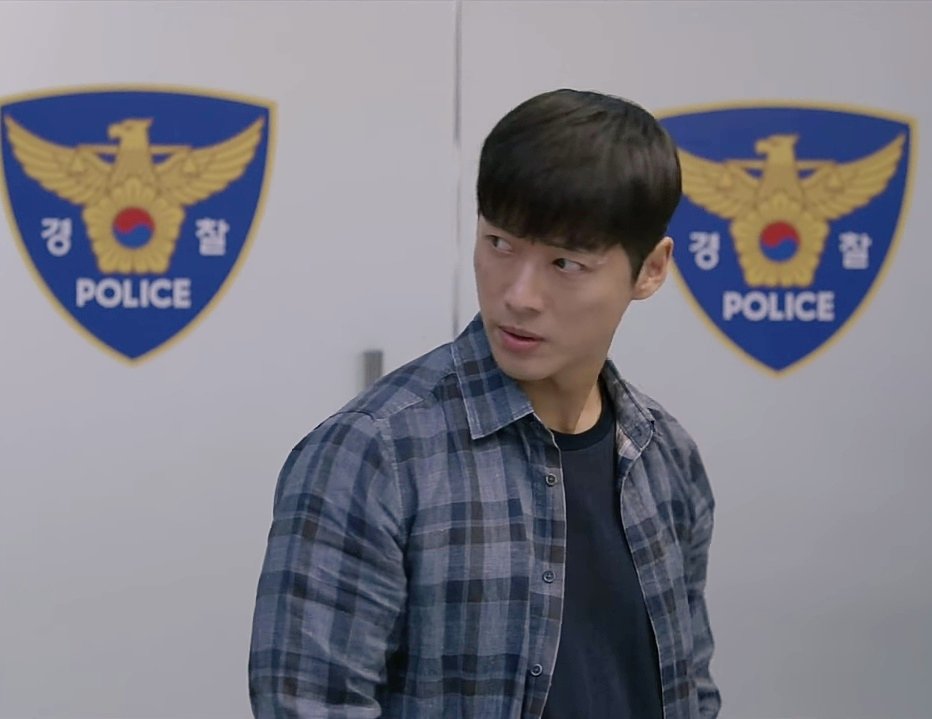 DH5TrZ2WAAAz59A.jpg:large