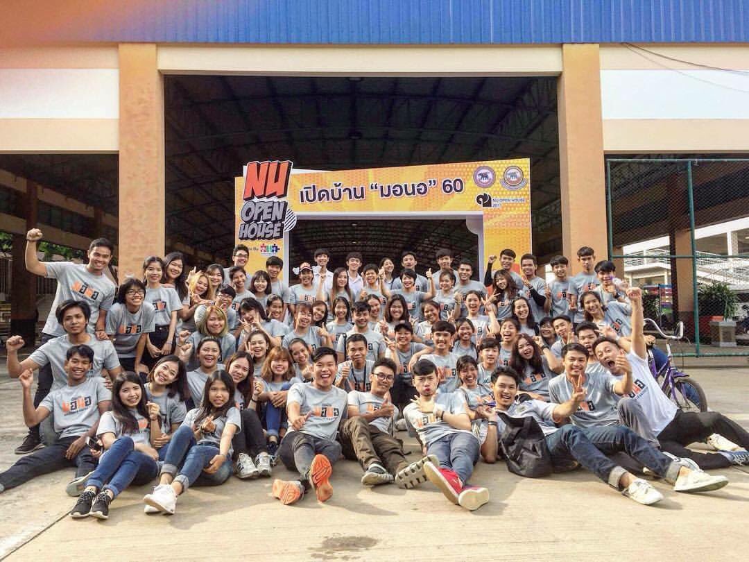 Pomelopomeloorz's tweet photo. #ทีมนเรศวร #ทีมมอนอ #nuopenhouse #staff https://t.co/kv1R7YWI1s