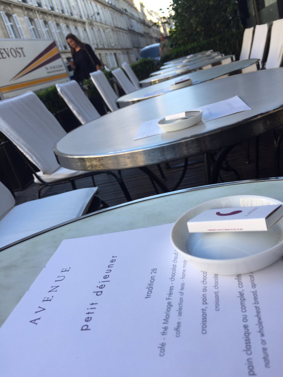 PLechevallier's tweet photo. Les médias sont encore en vacances ! #summeratwork https://t.co/yIsEqOnuJW