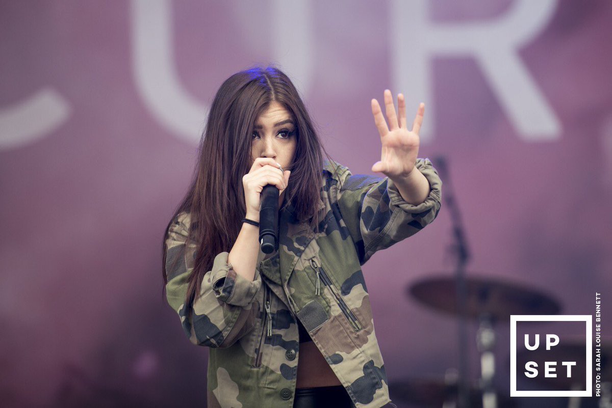 ATCMIDDLEEAST's tweet photo. Happy 21+1 Birthday to our angel!! We love you more than you know. Stay rad babe. 💕💗💓💖❤❤️💜💘🌈🎈🎁🎊 @ChrissyCostanza https://t.co/D3rBc9CtWo