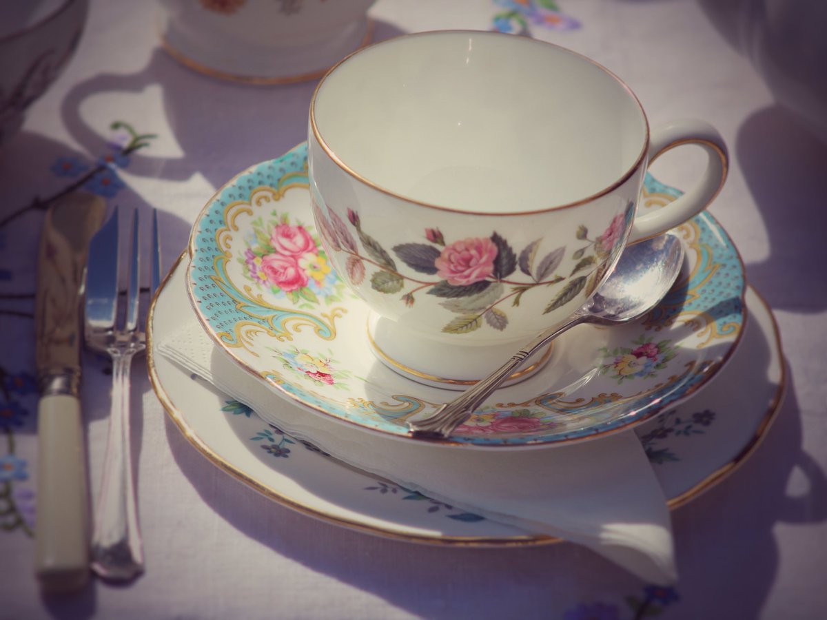 TheEventsTree's tweet image. To celebrate the #'s 10th b'day, let's # all the things we love: #vintage #teaparties #weddings #hire #suitcase #Cambridgeshire #hashtag10