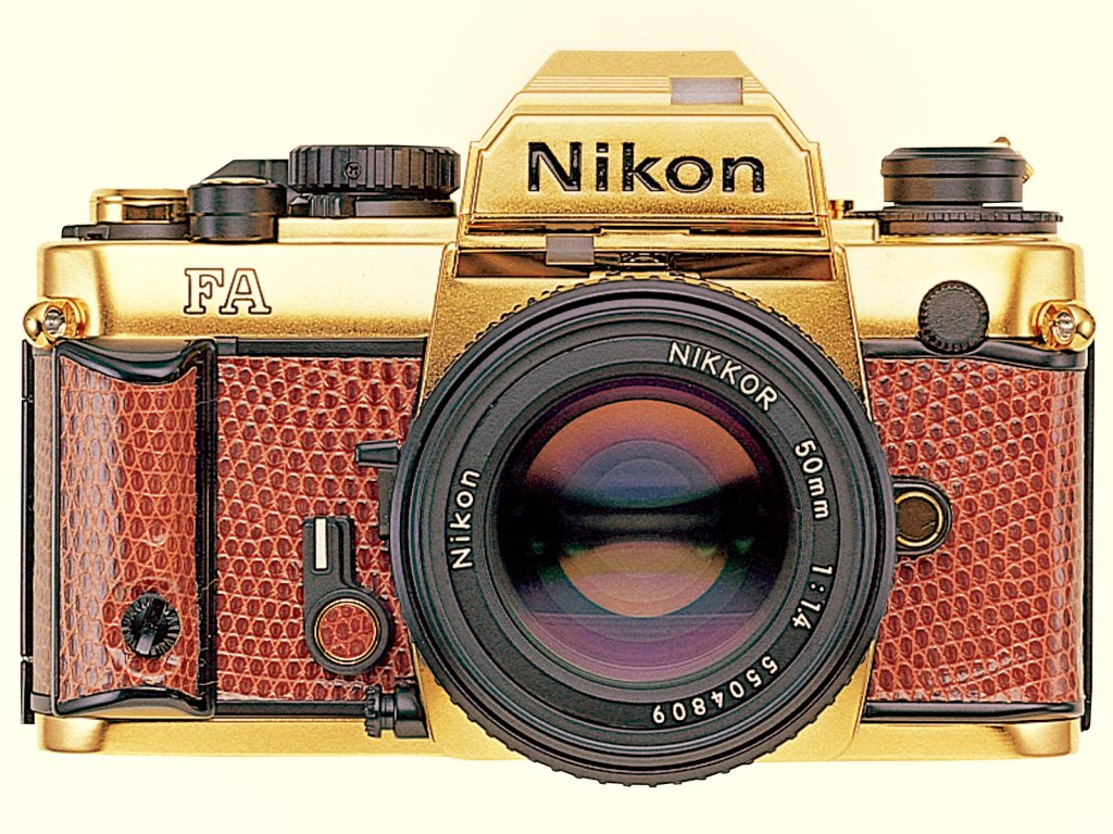 こちらは、1984年第1回カメラグランプリ大賞受賞 記念モデル #ニコンFA