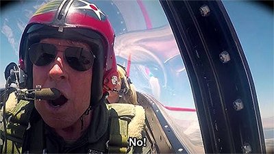 TLPizza's tweet photo. Female Pilot surprises Flight Instructor - Maxmantv https://t.co/OjSm8H8iv3 #video https://t.co/gW00jg8MRS