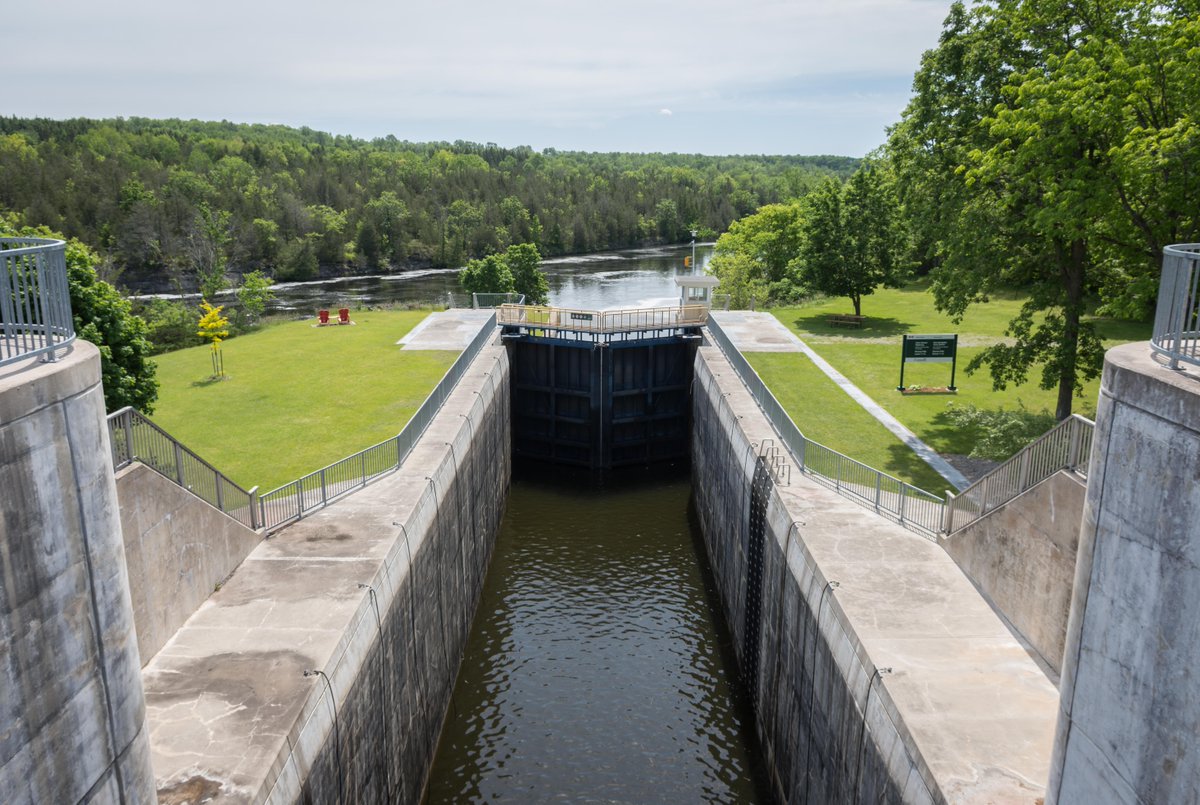 TrentSevernNHS's tweet photo. Ans #TT: There are 2 flight locks on the #TrentSevern at #Lock16/17 - #HealeyFalls and #Lock11/12 - #RanneyFalls https://t.co/ihigXeFf5s https://t.co/hRFtVlOmnD