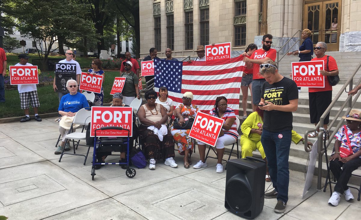 OurRevolutionGA's tweet photo. Out here to support the People's Candidate for Mayor of ATL, @fortforatlanta

#gapol #fortforatlanta #therevolutioncontinues #ourrevolution https://t.co/Ea674oRx3u