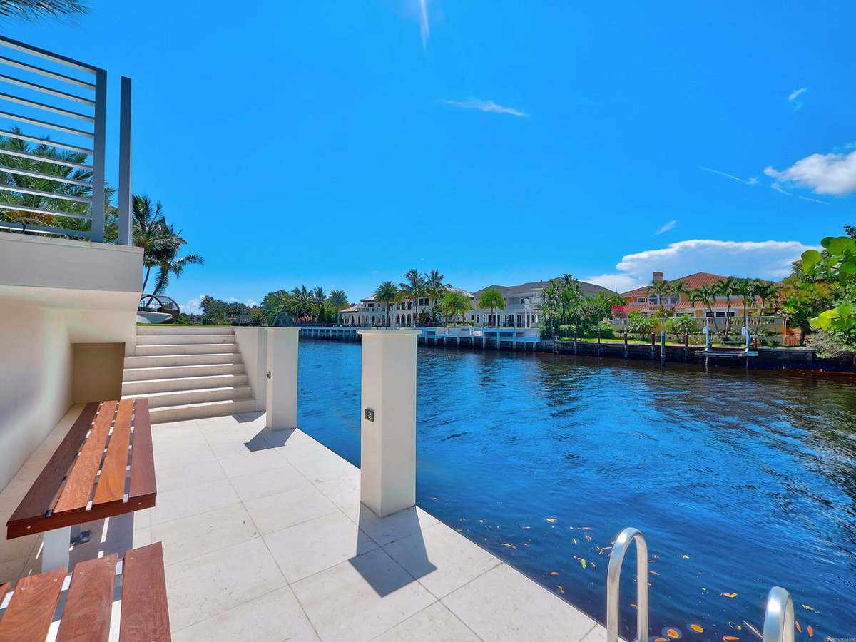 BloomfieldCoInc's tweet photo. Step into #luxury at The Royal Poinciana.
This $11.995 million #LuxuryHome is on the market:
https://t.co/jBmINOfBkd
#RPYCC #BocaRaton #FLA https://t.co/xyJuQcYD0v