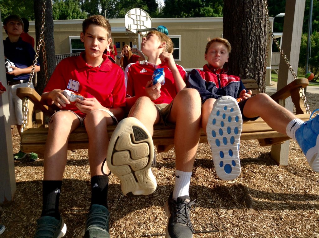KeySchoolCDS's tweet photo. Key Middle School 2017-18 First Day Fun!  #doyouryet @carolinaday https://t.co/GsEtvsZgsn