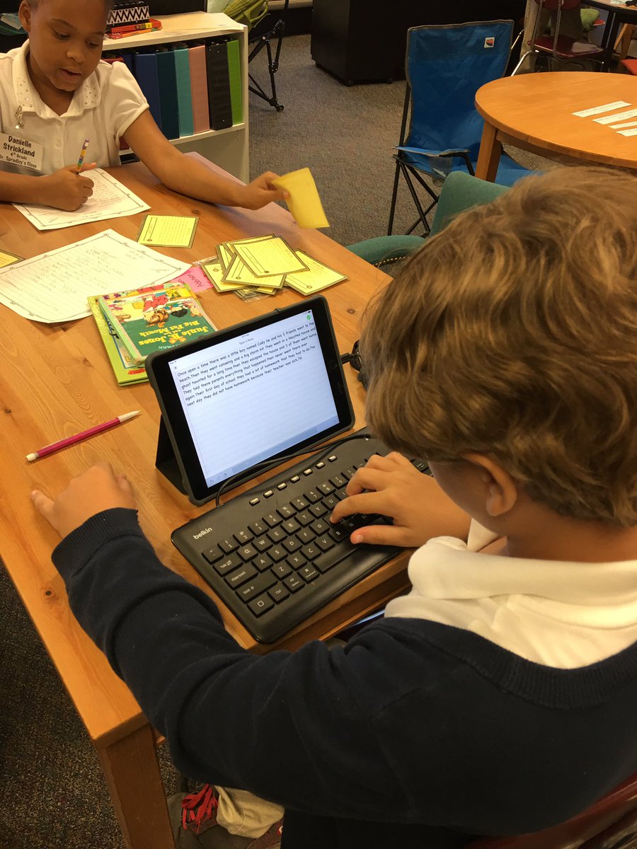 shbell_tce's tweet photo. Working on theme task cards and writing stories using SeeSaw. #hardworkingfourthgraders https://t.co/saJ1hMUld3