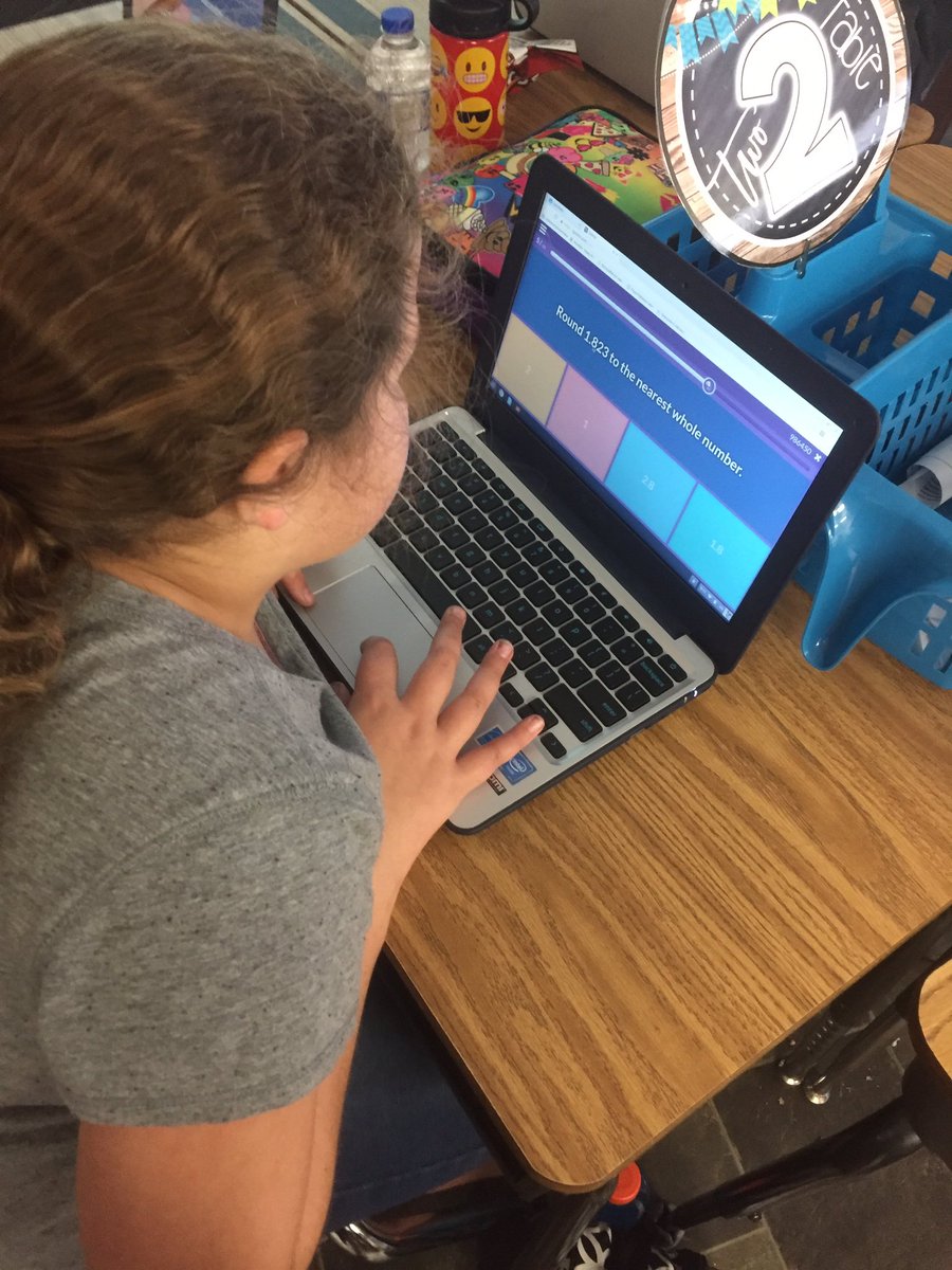 Ms_Lane_4th_PC's tweet photo. Using Quizizz to reinforce Rounding for our test tomorrow! @barnett_deb_r https://t.co/uIlA994f5X