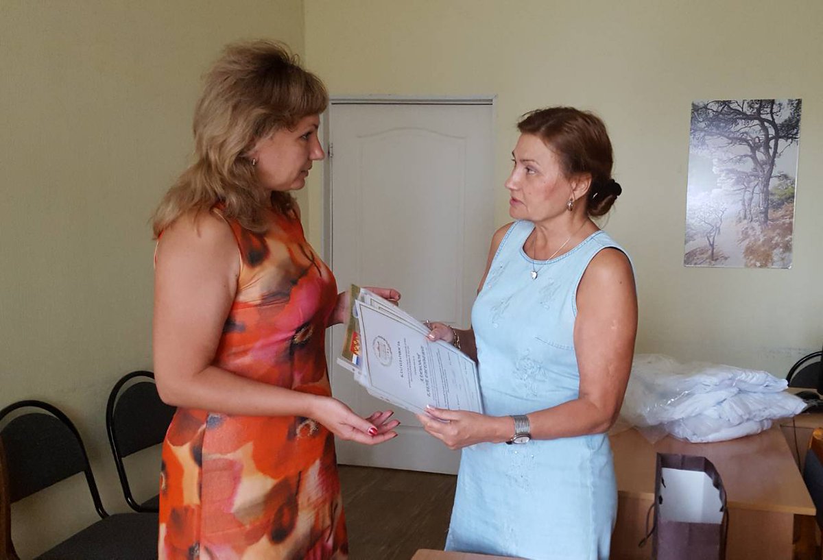 erdetsad's tweet image. Отметила Благодарственными письмами сотрудников Ростовского института повышения квалификации работников образования