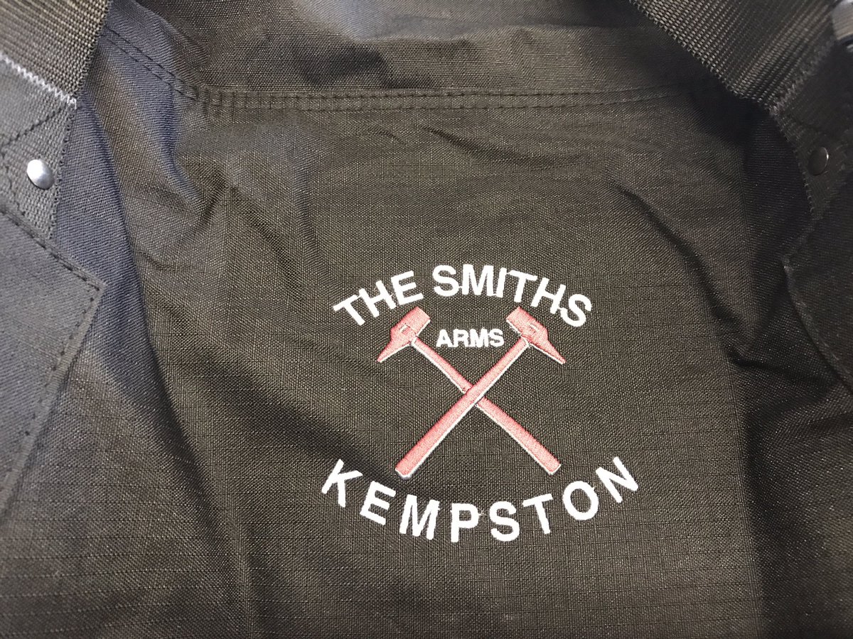 Thanks to The Smiths Arms Kempston for sponsoring our bags this year and <a href="/metrosigns2000/">Metrosigns 2000 Ltd.</a> for sorting the bags!