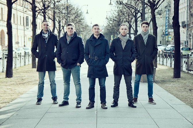 пятеро молодых. группа take that. акапелла группа plus five. пятеро молодых. люди серпухова фото.