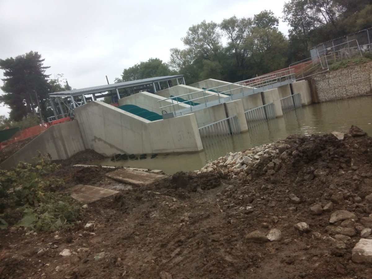 Nearly ready 2 connect to the grid. Well done <a href="/LowCarbonHub/">Low Carbon Hub (inactive on X)</a> &amp; Sandford Hydro. <a href="/bathnes/">Bath & North East Somerset Council</a> <a href="/GreenBathNES/">Green Bathnes</a> be good to have one at Twerton Isalnd!