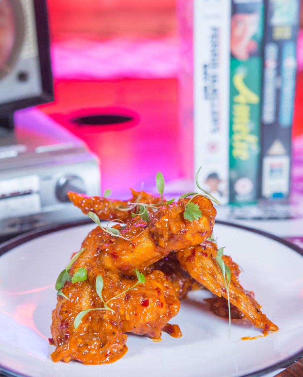 Update: we're only at @BUSSEYBEERGARDN Fri-Sun // ignore previous tweets. Don't ignore these wings #officially2ndbestinlondon