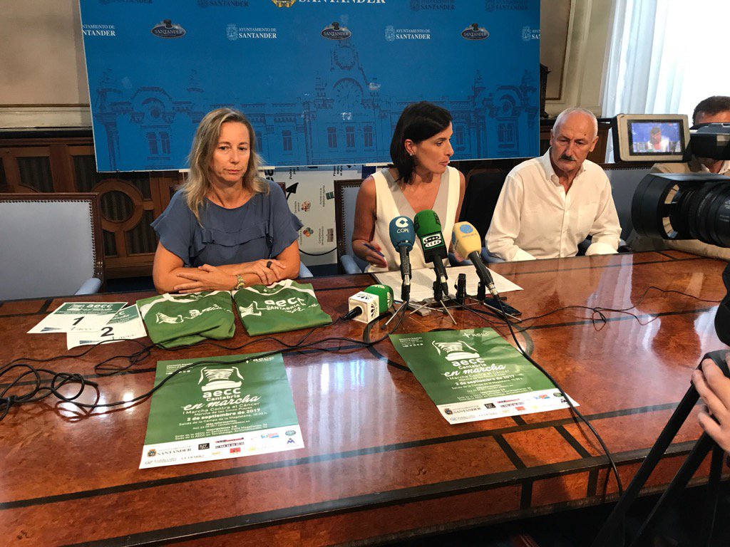 ContraCancerCAN's tweet photo. Presentando la Marcha en el Ayuntamiento con Gema Igual ,Tuto Sañudo y Sonia Ortueta https://t.co/avW8odDI01