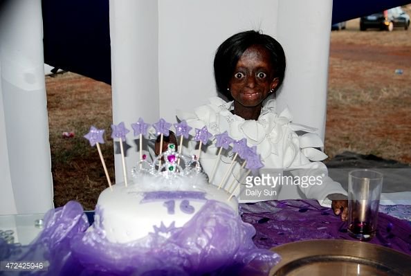 sanele_kal's tweet photo. My WCW goes to this young lady, Thank You for making me believe I can be a person again π #RIPOntlametse https://t.co/FFYBRpf8qy