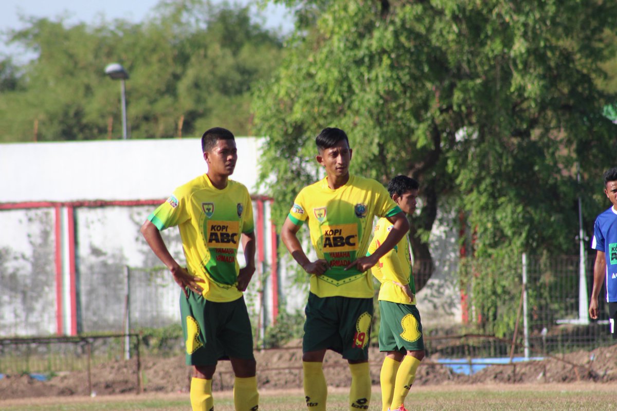 PERSETA1970's tweet photo. Best Pertandingan Mojosari putra v Perseta Tulungagung (23/8)
#BackToGlory #PersetaDay #perseta #tulungagung #lasbas #MojosarivPerseta https://t.co/Bwr4N5mxwy