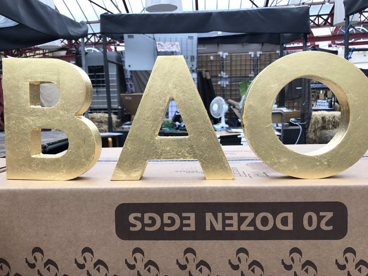 MackieMayor's tweet photo. Gilding the Lilly.. new for MM @finfishbar and BaoHouse with old fave @Honest_Crust gold leaf signs designed &amp; made by our own @ZacCrompton https://t.co/j3jwwFwlG7