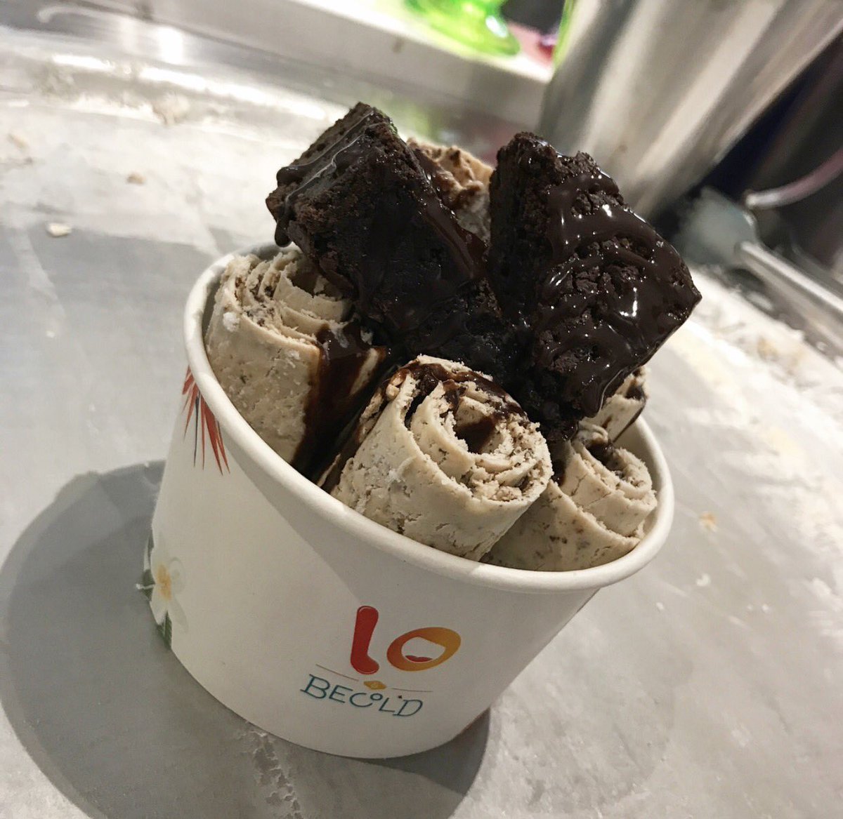 loandbecold's tweet photo. ✨ COMPETITION ✨

Repost using the hashtag #loandbecold + tag 2 friends and you could win a FREE @loandbecold ice cream! 😍🤤 https://t.co/4uTpCILgee