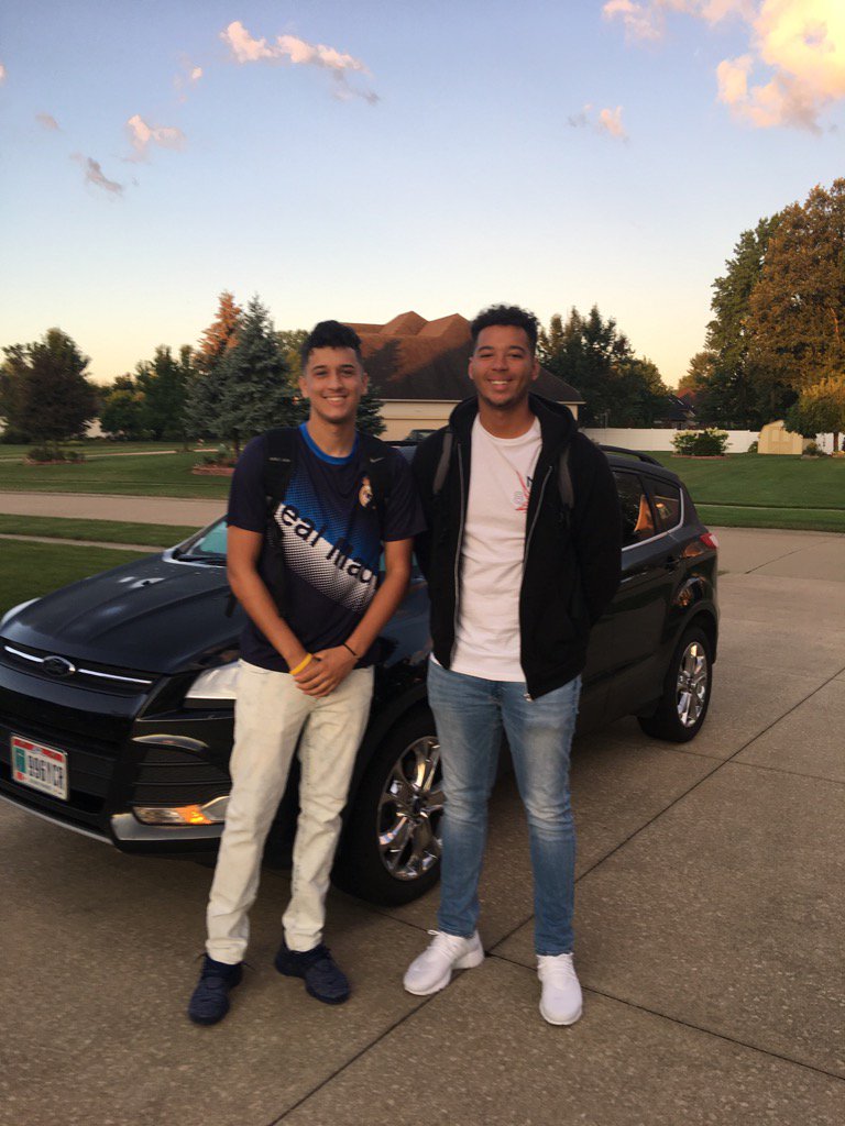 SusanKohler99's tweet photo. The boys head out for the first day of their senior year. https://t.co/Nadc59mJCi