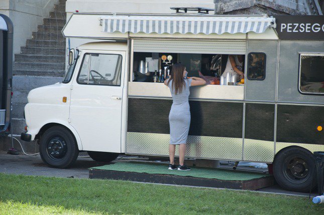 KABAR GEMBIRA Mau buka cafe yg ada CoffeePrinter tapi gak tahu bikin menu2nya? Kami sediakan paket komplitnya. Follow Us &amp; wait for update.