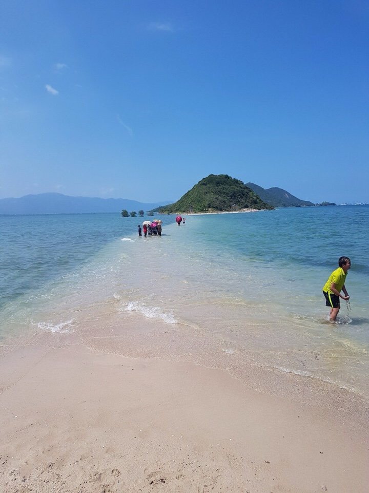 dulichnhatrang7's tweet photo. Islands Diep Son, Nha Trang https://t.co/ZcwVVEGyqj