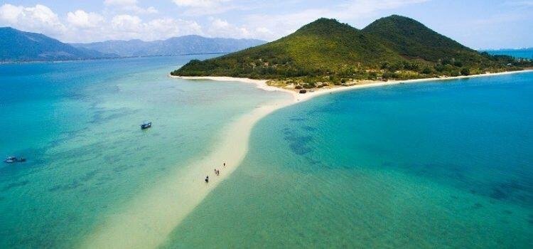 dulichnhatrang7's tweet photo. Islands Diep Son, Nha Trang https://t.co/ZcwVVEGyqj