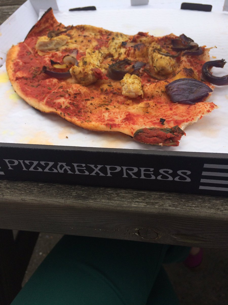 chawner_hayley's tweet image. When hump day brings you pizza express for lunch too work!! #HumpDay @PizzaExpress #polloadastra #lovelovelove Thank you @leejohnelliott