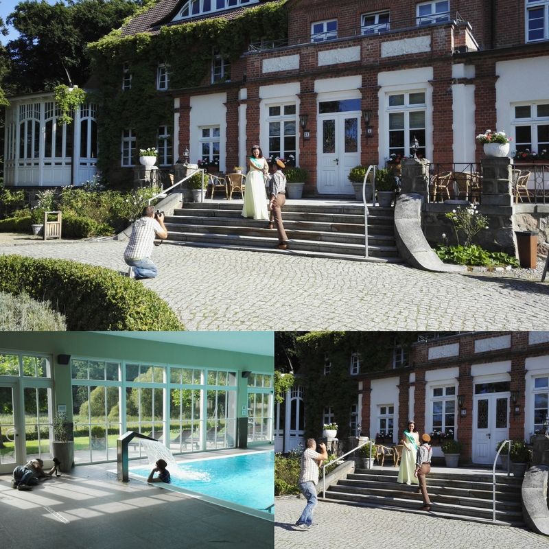 SchlssBasthorst's tweet photo. Heute Fotoshooting der Touristinfo Sternberg.... Mit dabei Bauer Korl und die Sternberger Rapsblütenkönigin. 👑 😍 https://t.co/9F94gauSBK