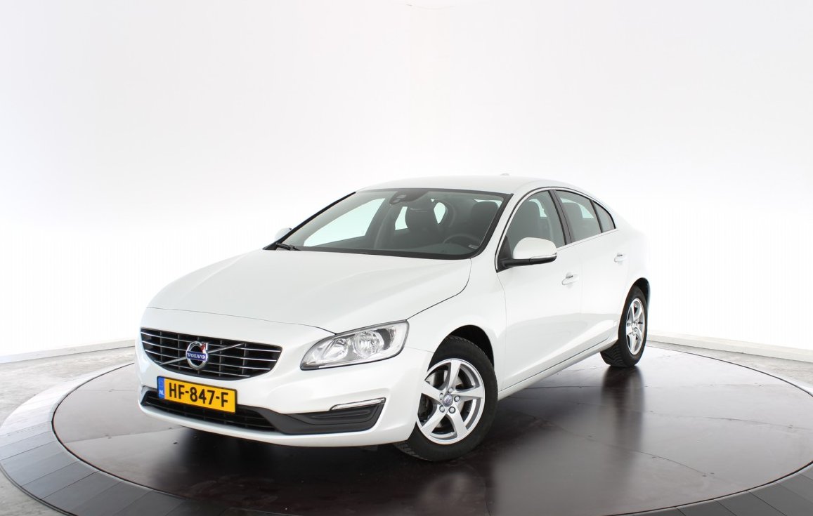 occasion_center's tweet photo. Deze luxe uitgeruste #Volvo #S60 D2 120PK staat nu in #Autoborg. Met o.a. navigatiesysteem &amp; airco. https://t.co/vOR8S7wdVG https://t.co/ks0LXwbJDN