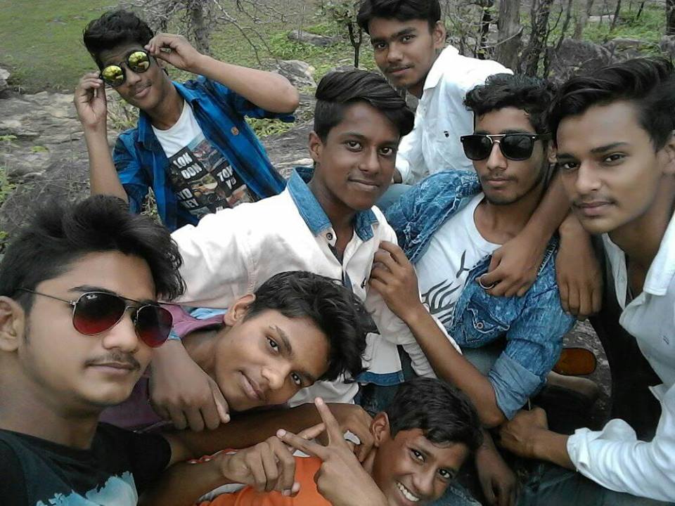shan96155's tweet photo. Masti with #Yaars https://t.co/ElSRZud3yE