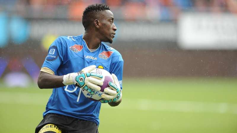 MutahiMuriithi's tweet photo. Arnold Origi reminds #Kenya that just as you cannot use 'exposure' to pay bills, nobody eats #patriotism for supper.
Follow the #money bro. https://t.co/XHnskQoWUu