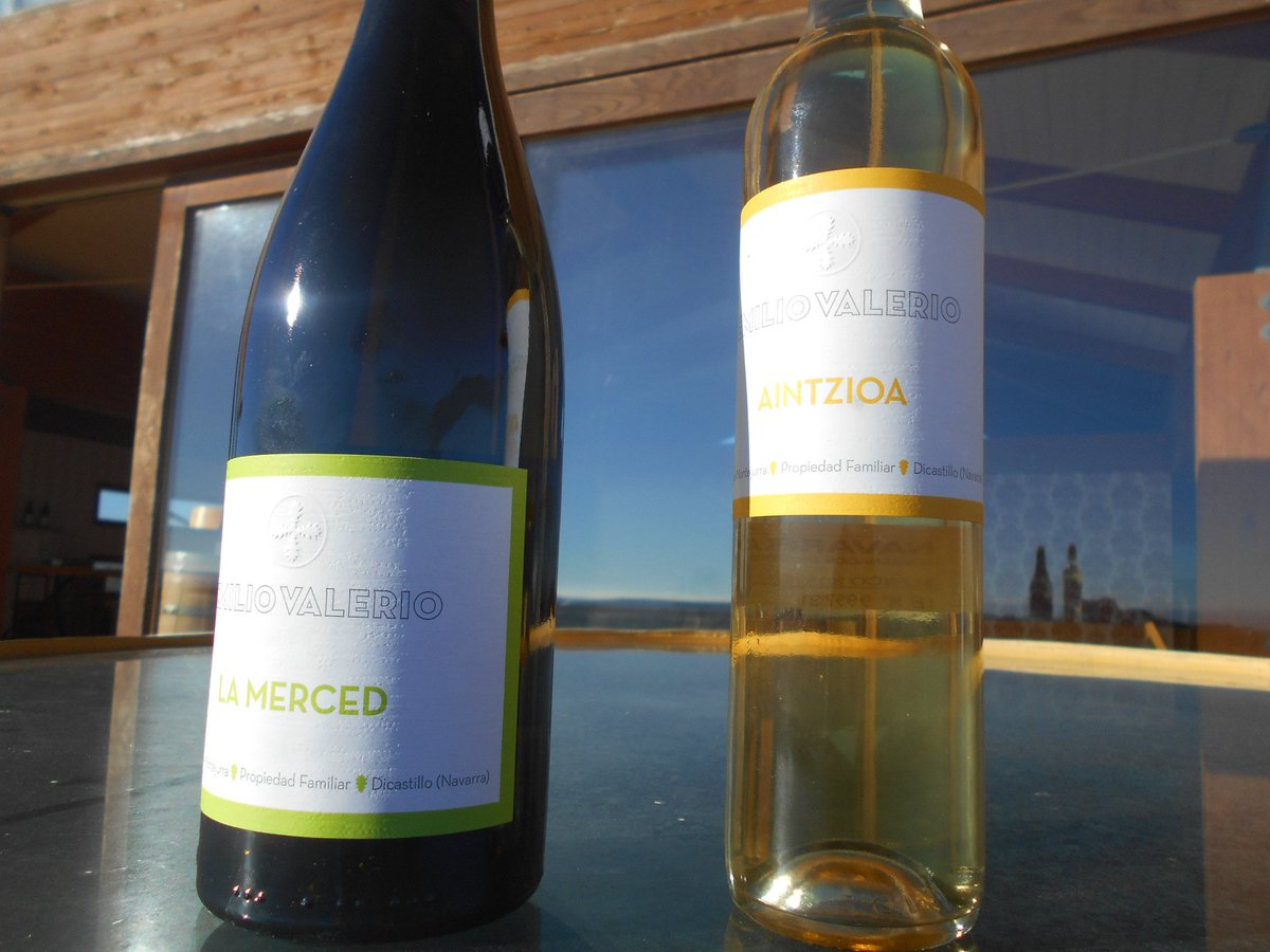BodegasEValerio's tweet photo. Nuestros blancos...
Elaborados siguiendo la agricultura #biodinamica, ideales para marinar una comida con pescados. https://t.co/Gshc7I5MZa
