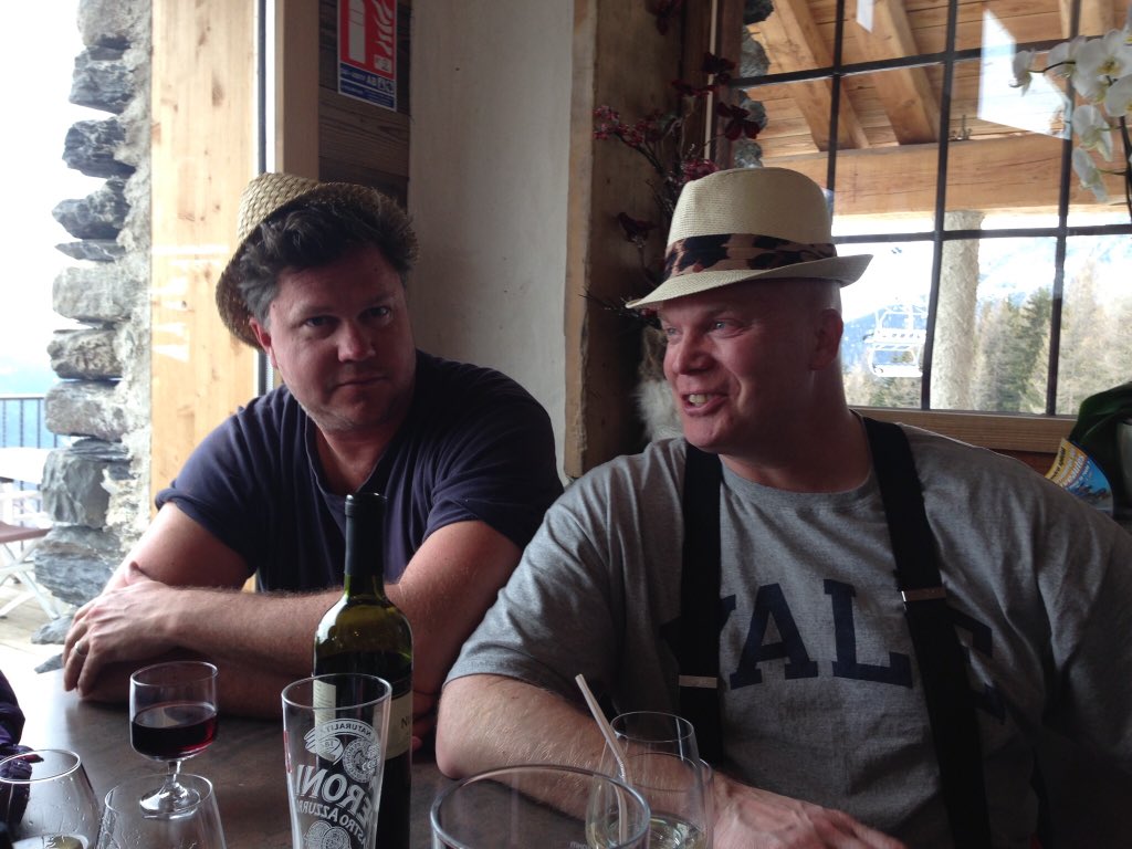 communing_campo's tweet photo. @OurLegendUK @jerrybob1111 Happy (late) birthday @jerrybob1111 This pic made me smile. Taken just after sniffing down a genepi! Always fun times hanging with Bissy X https://t.co/tvlsiFjXnB