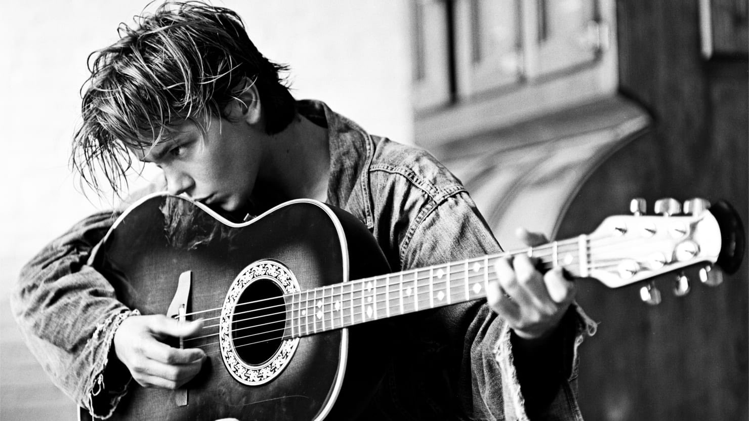 Happy Birthday to the late River Phoenix          