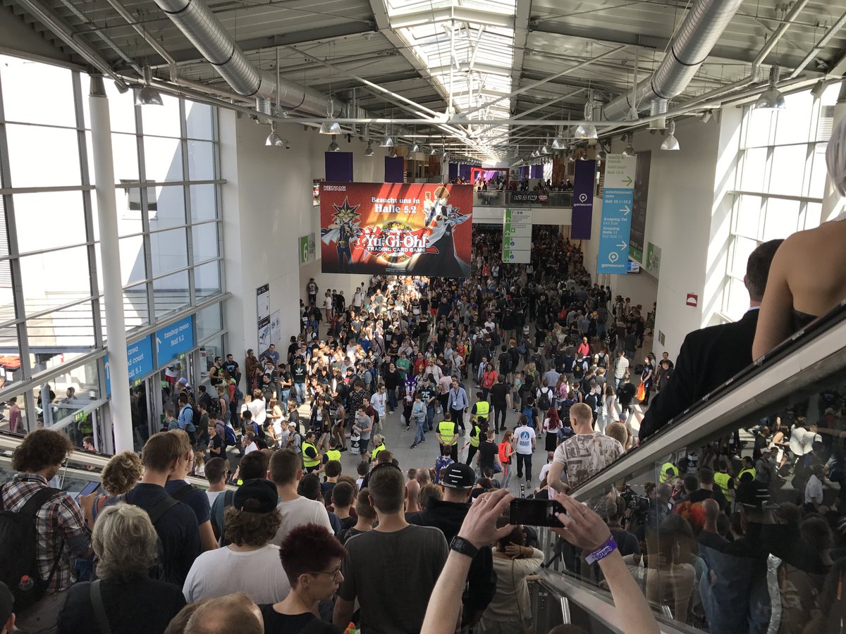 jampp's tweet photo. It's gamer madness at @gamescom today, DM our man @MobilePhilip if you want to meet up and talk app engagement #Gamescom2017 https://t.co/aQIEqifeN0