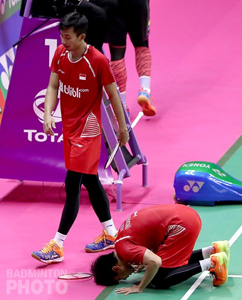 YonexAllEngland's tweet photo. We love these @badmintonphoto images of Ahsan &amp; Saputro after today's win in Glasgow.  For @YonexAllEngland tickets> https://t.co/SWU1QcH5Wf https://t.co/iwdsJvAGB7