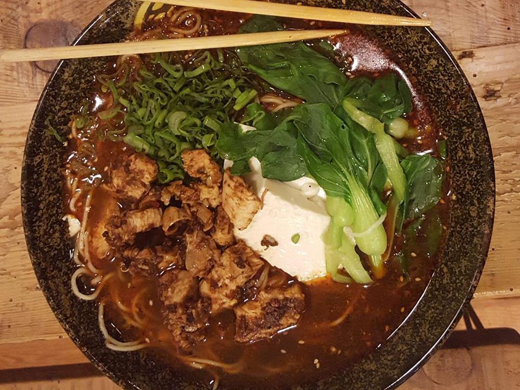 dadepaper's tweet image. Congrats to Rose's Meat Market &amp;amp; Sweet Shop @SaltandSugarNC on being named one of the hottest new #restaurants! ow.ly/b92530eCkst